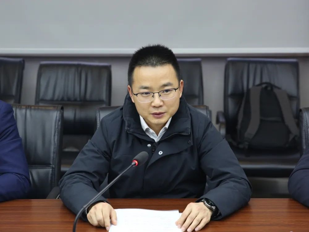 (容知日新执行总裁姚结兵发言)